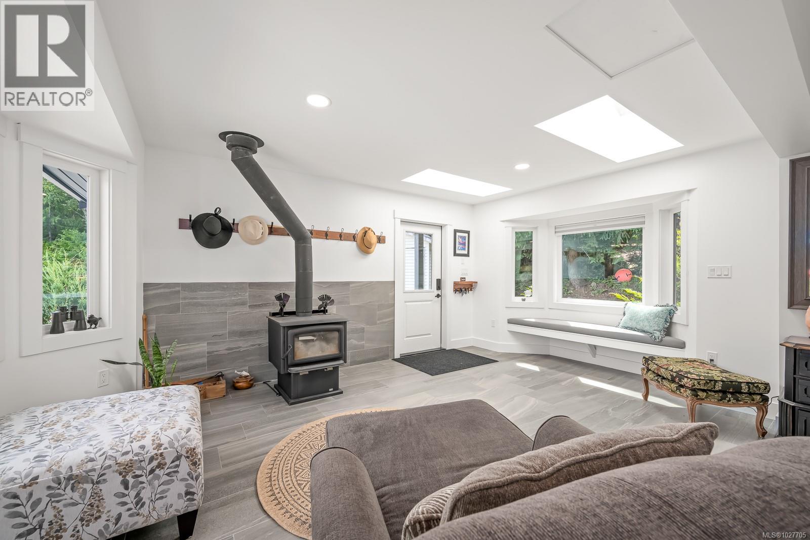 3840 SMALL Rd, Courtenay