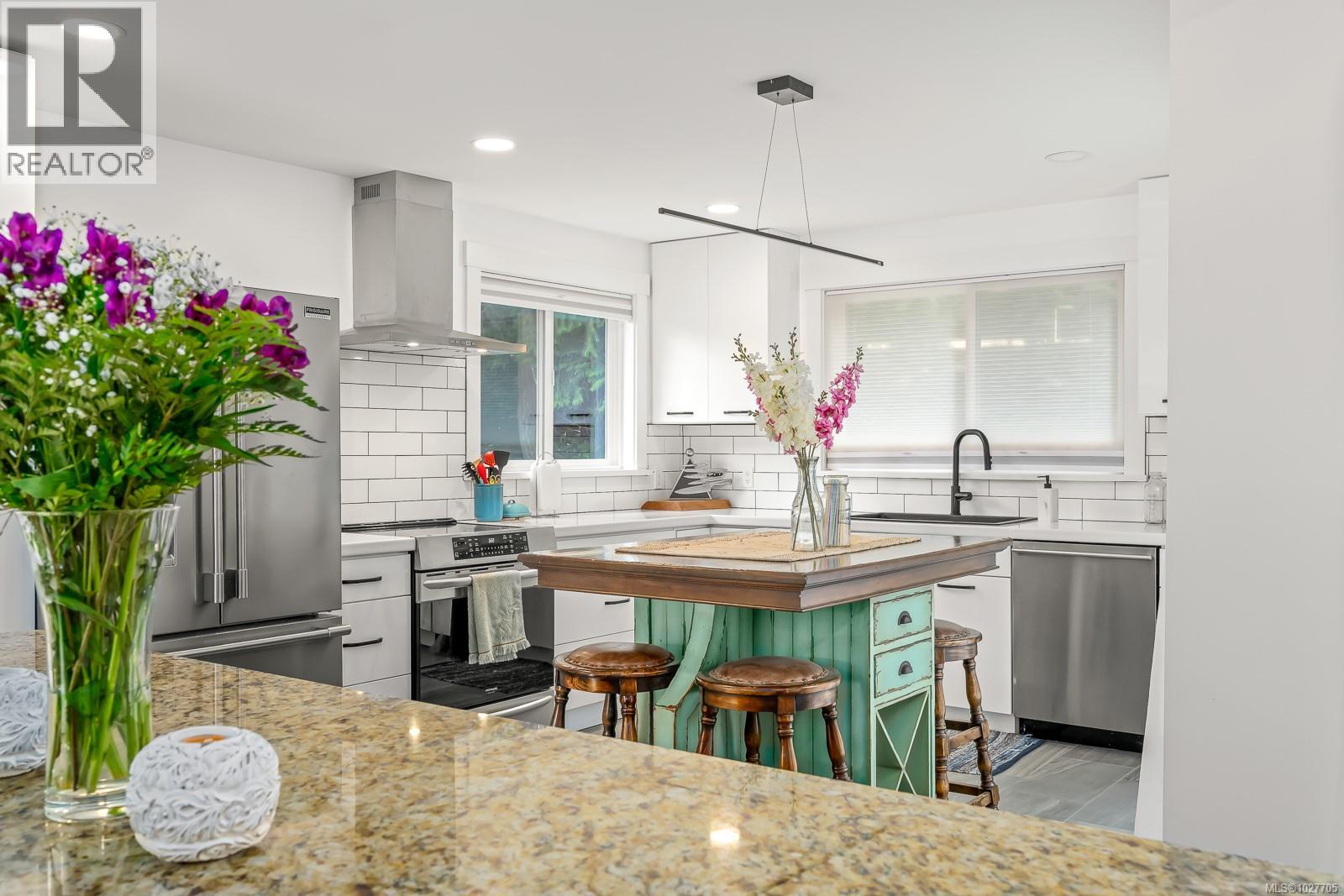 3840 SMALL Rd, Courtenay