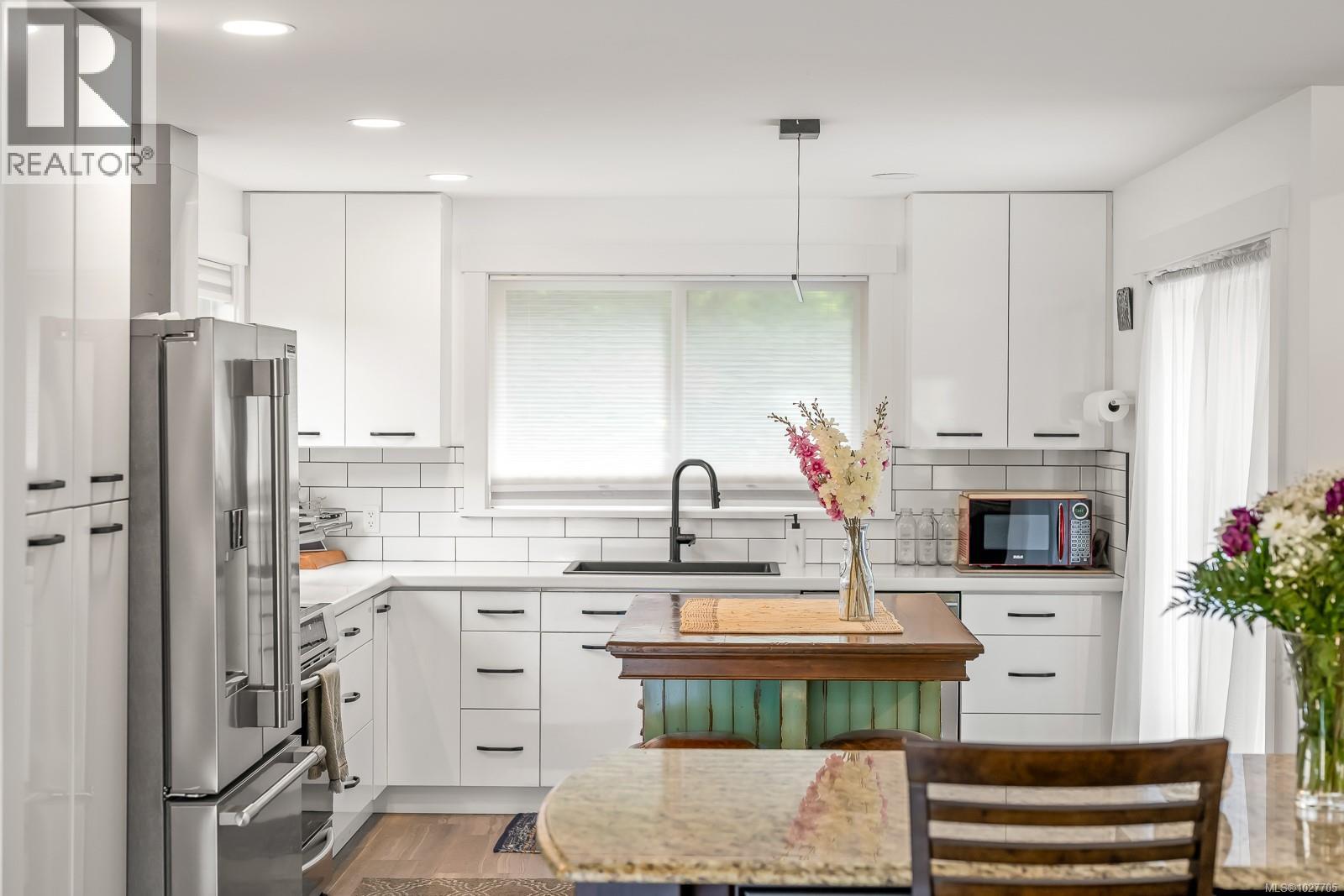 3840 SMALL Rd, Courtenay