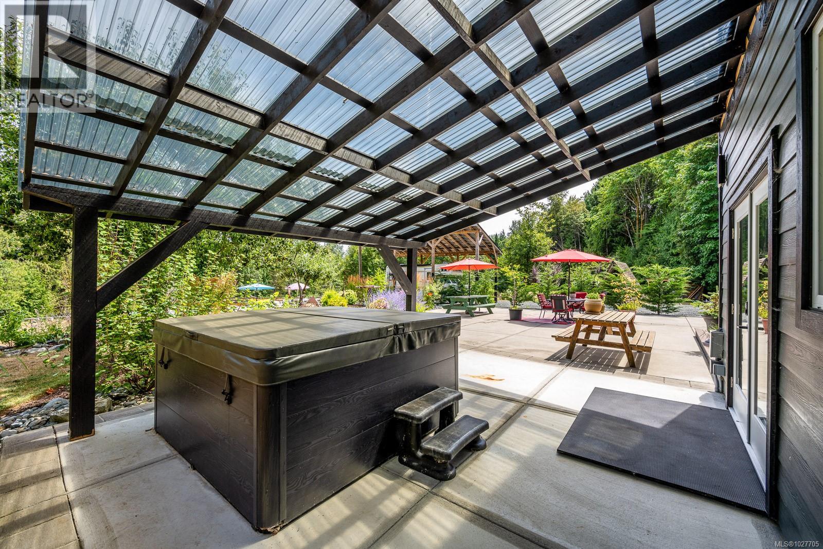 3840 SMALL Rd, Courtenay