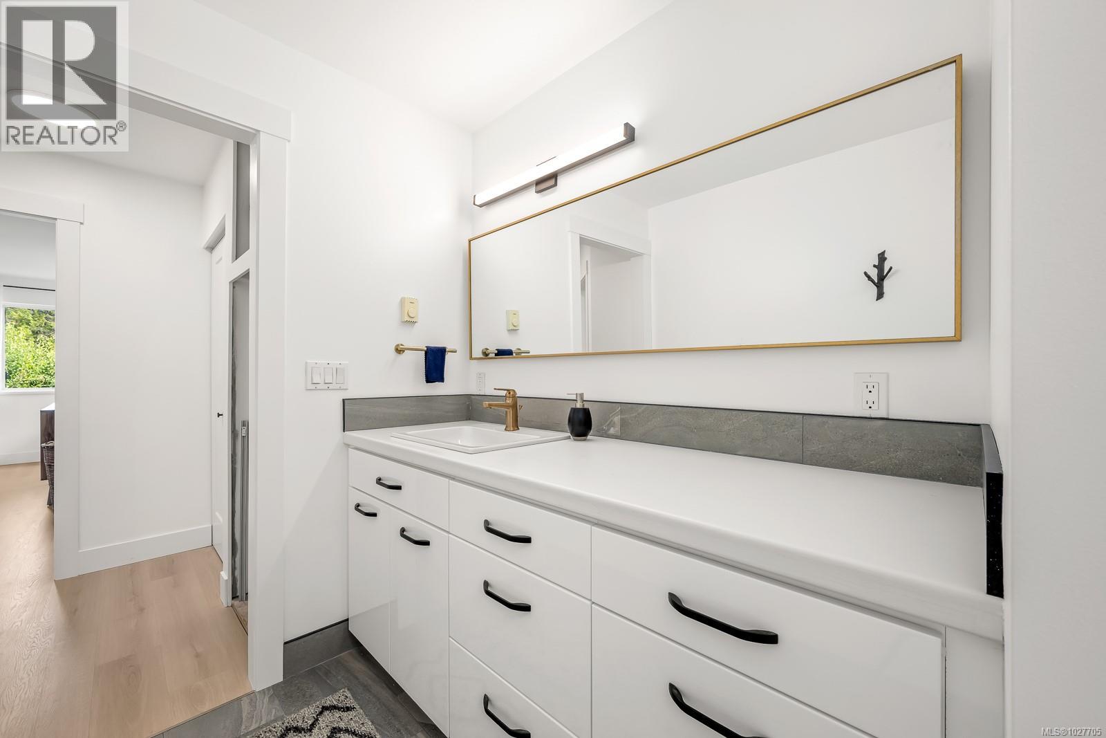 3840 SMALL Rd, Courtenay