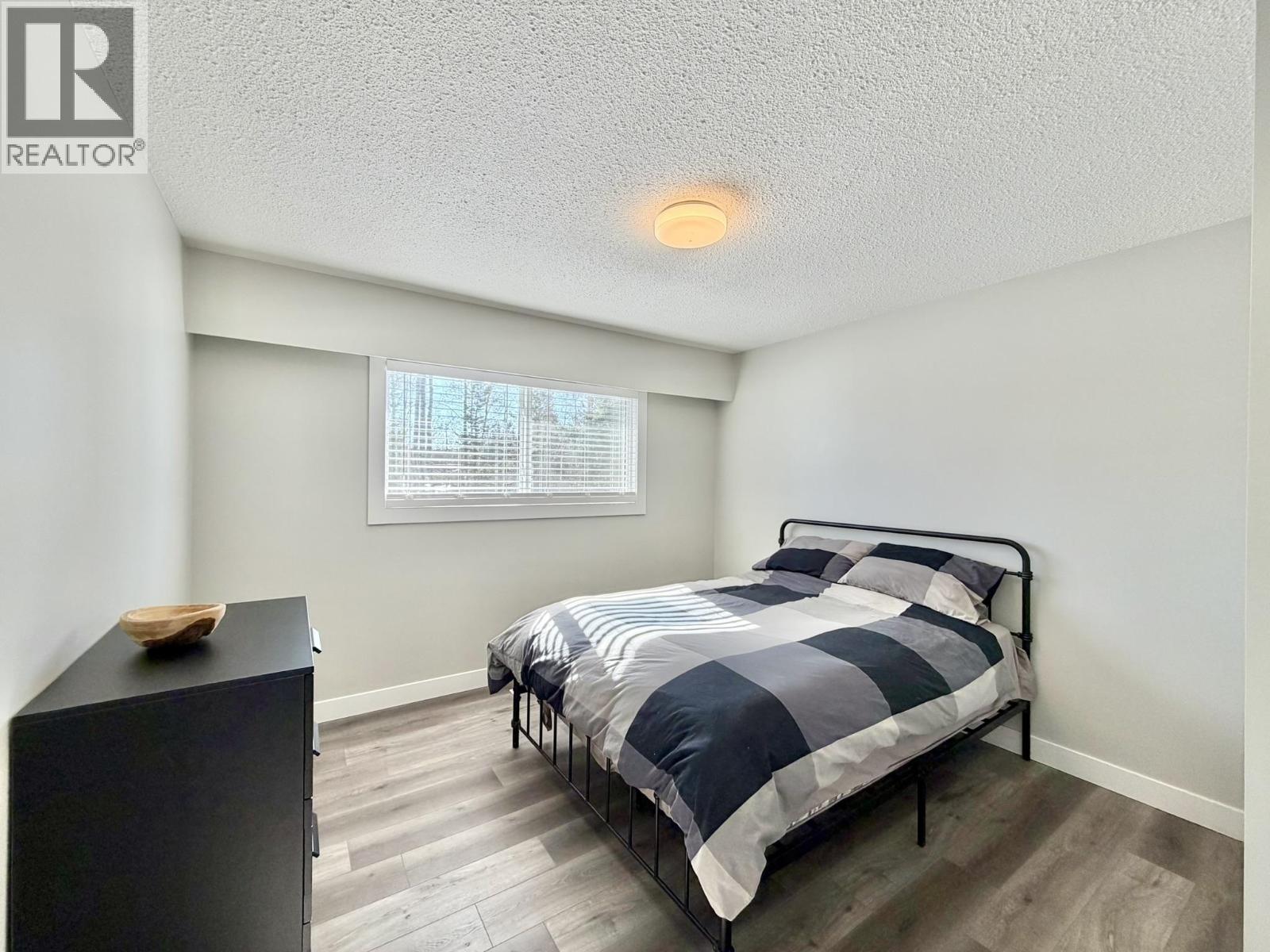 5901 HORSE LAKE ROAD - 15