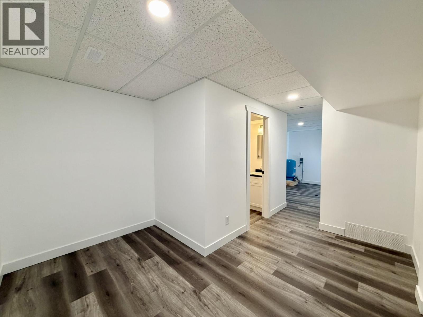 5901 HORSE LAKE ROAD - 25