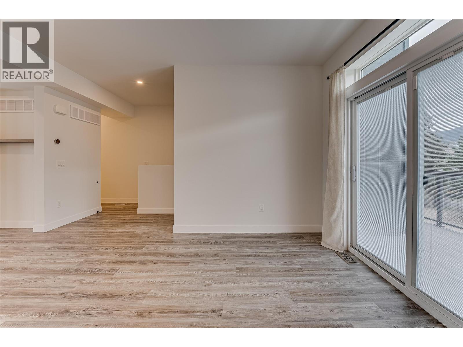 #11 1039 Mt. Fosthall Drive - 10