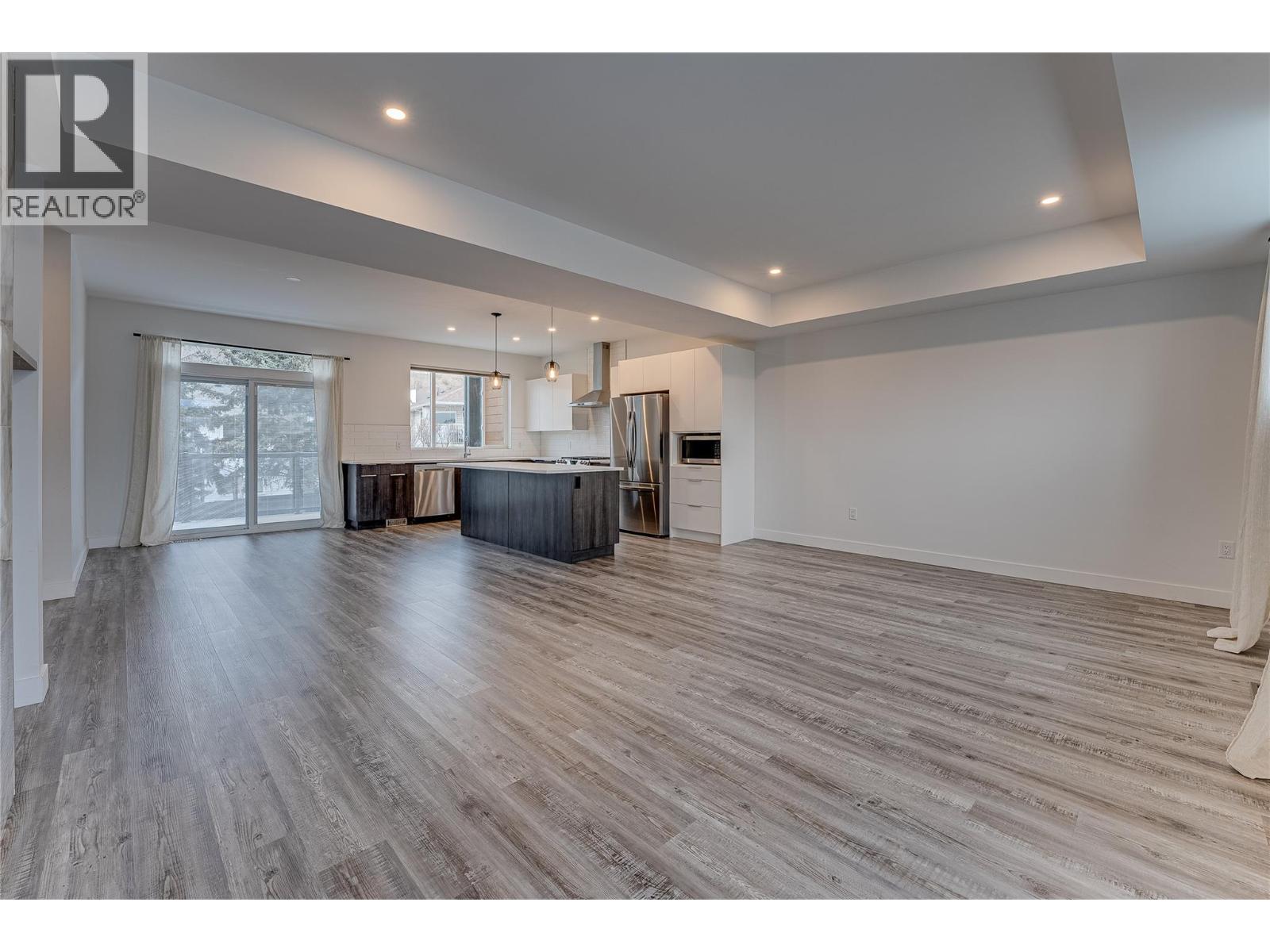 11 1039 Mt. Fosthall Drive, Vernon