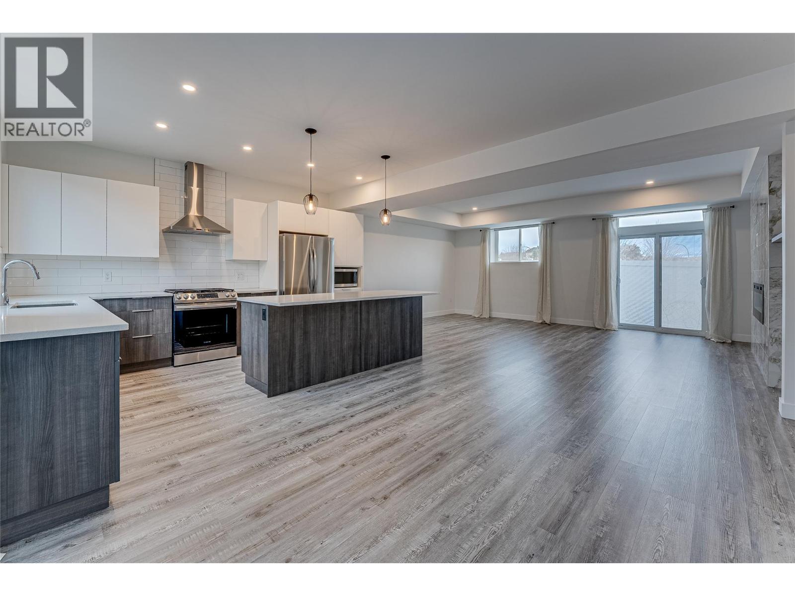 11 1039 Mt. Fosthall Drive, Vernon