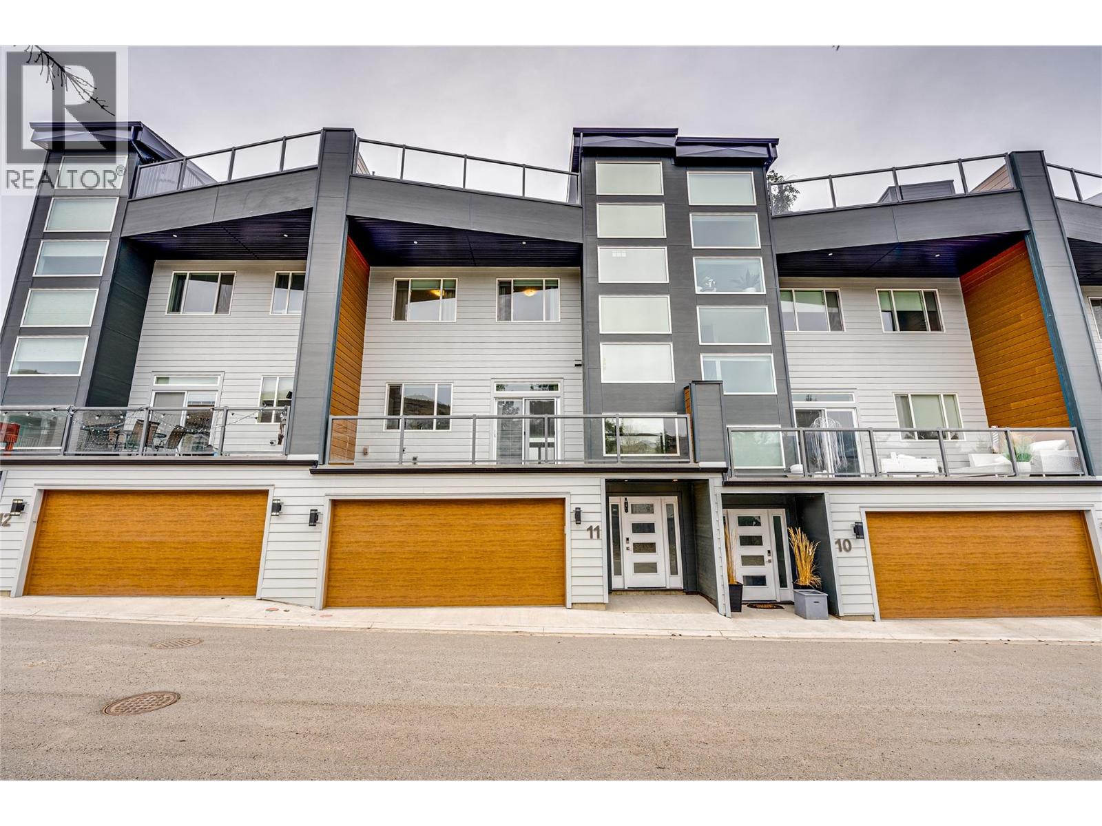 11 1039 Mt. Fosthall Drive, Vernon