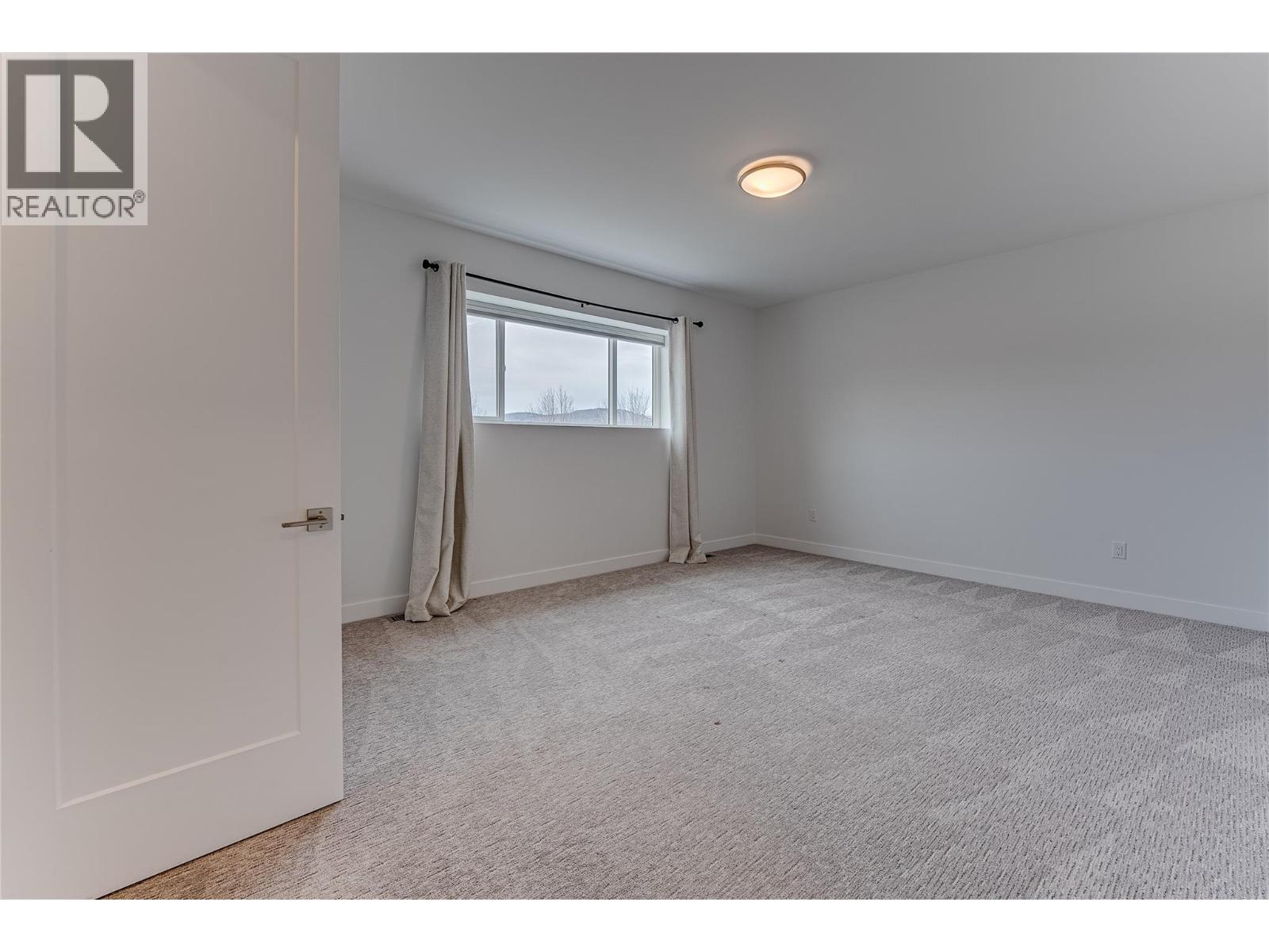 11 1039 Mt. Fosthall Drive, Vernon