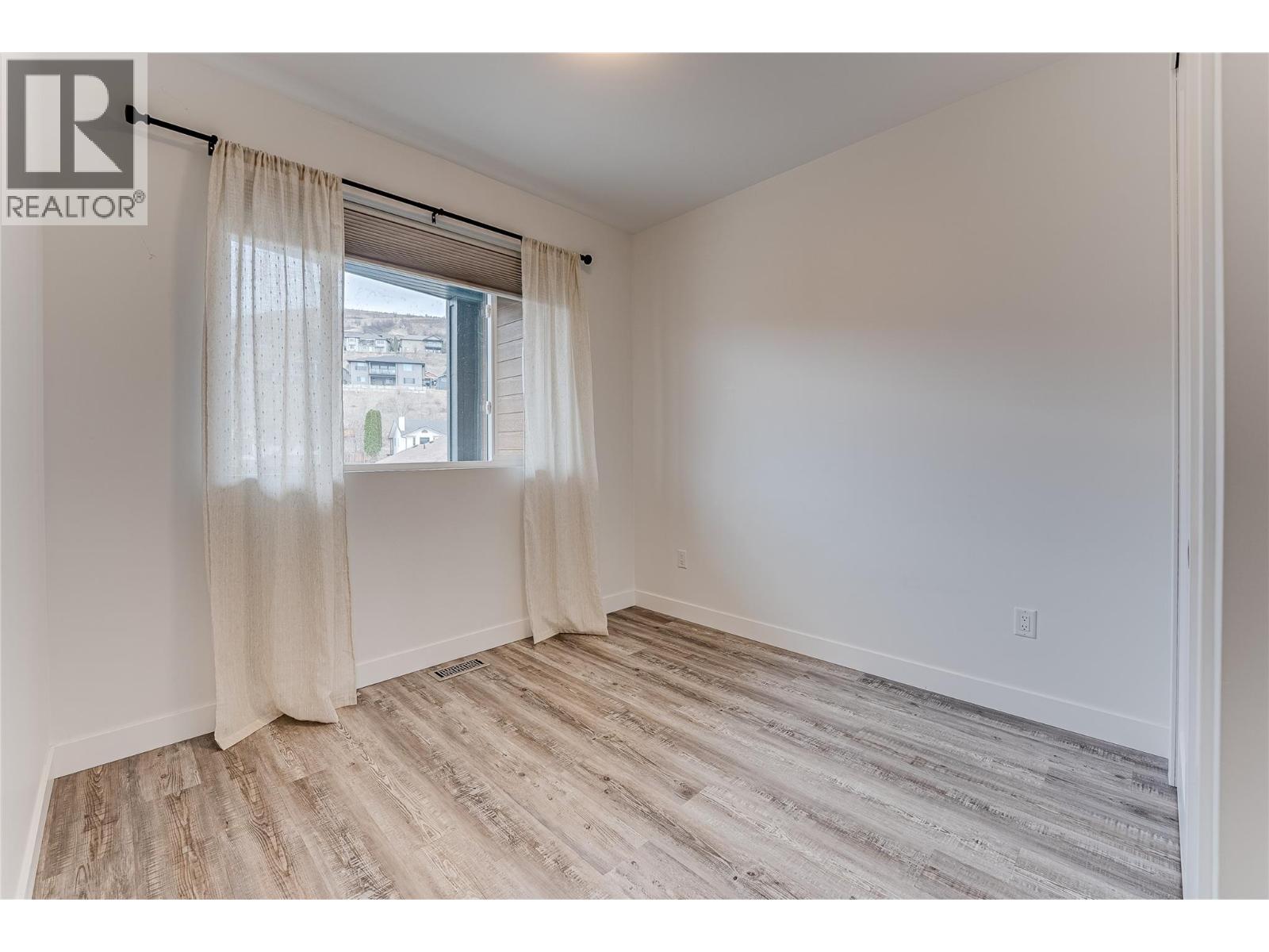 11 1039 Mt. Fosthall Drive, Vernon