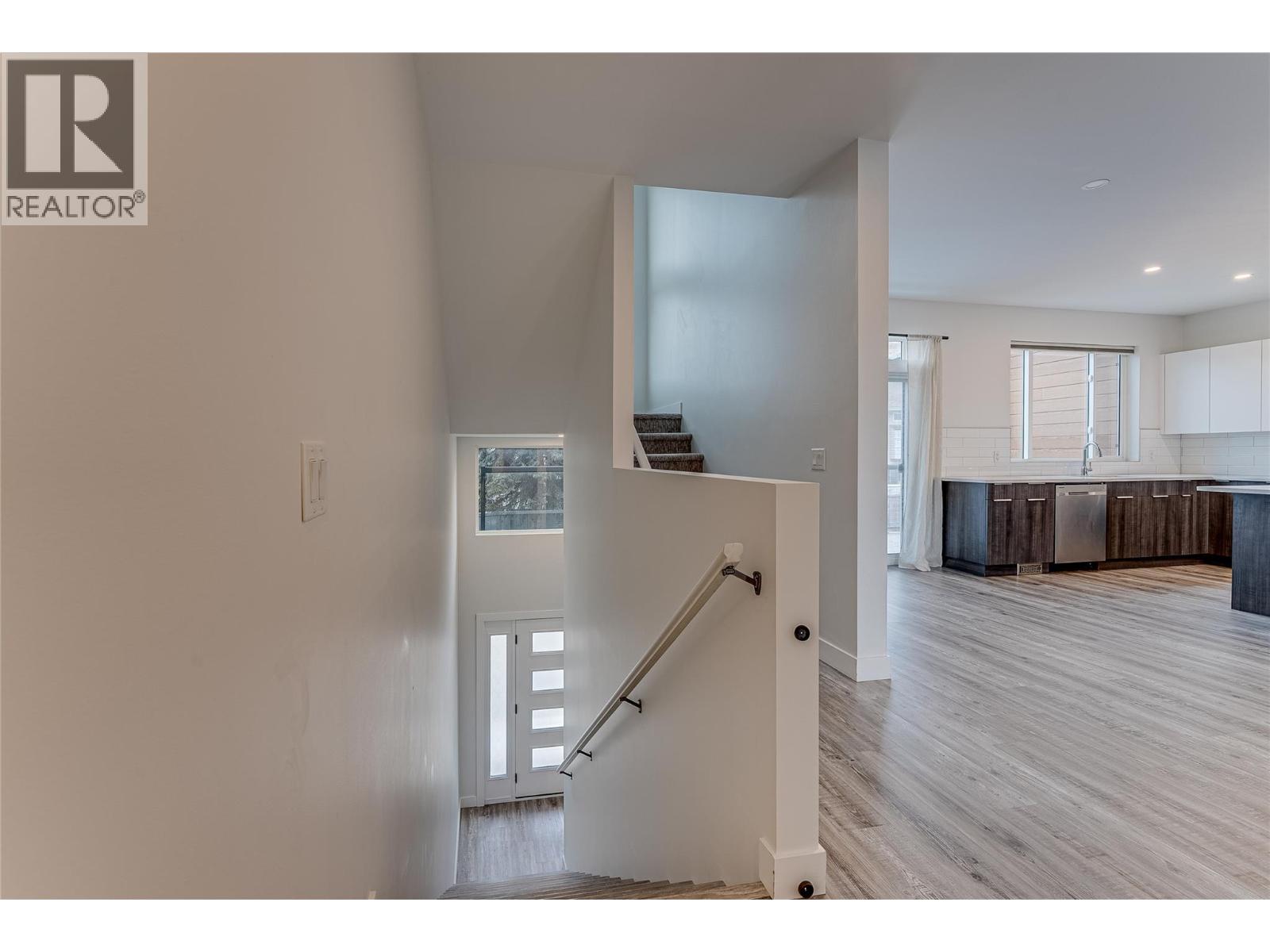 11 1039 Mt. Fosthall Drive, Vernon