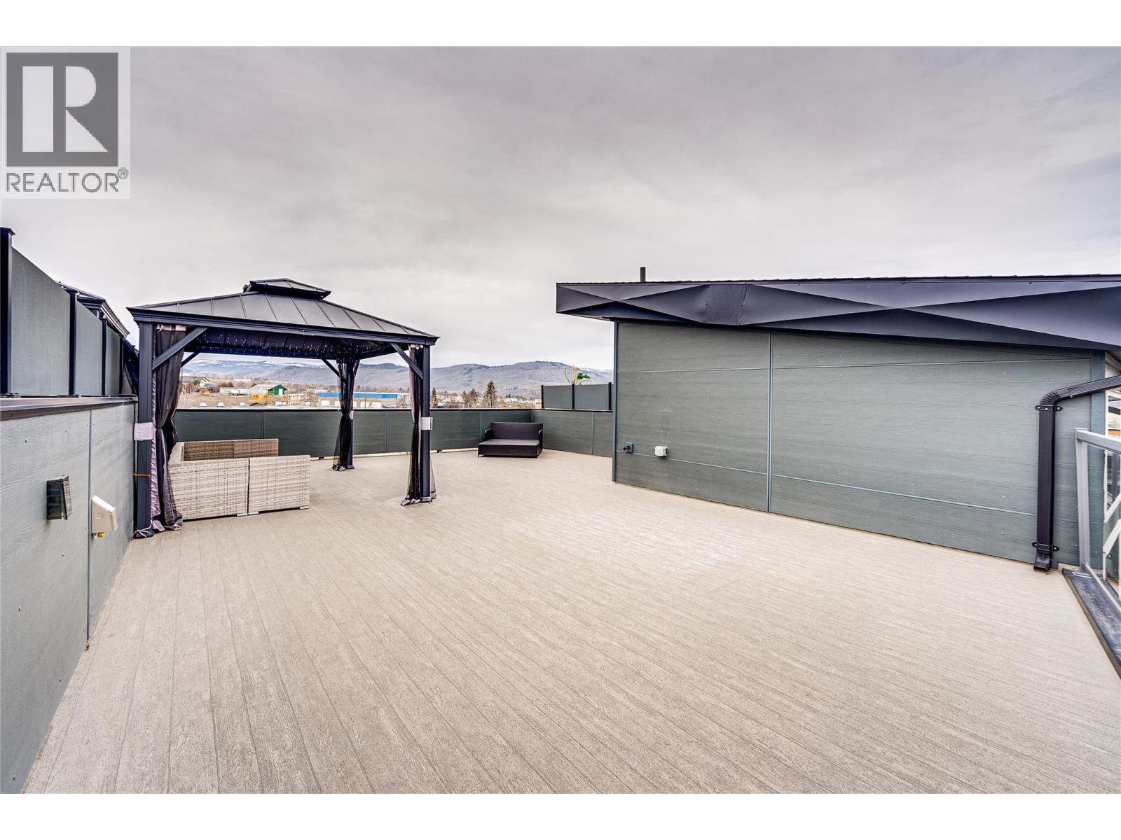 #11 1039 Mt. Fosthall Drive - 36