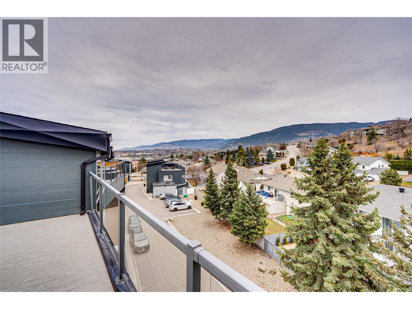 #11 1039 Mt. Fosthall Drive - 37