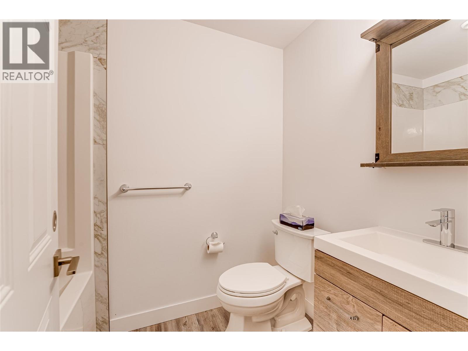 11 1039 Mt. Fosthall Drive, Vernon