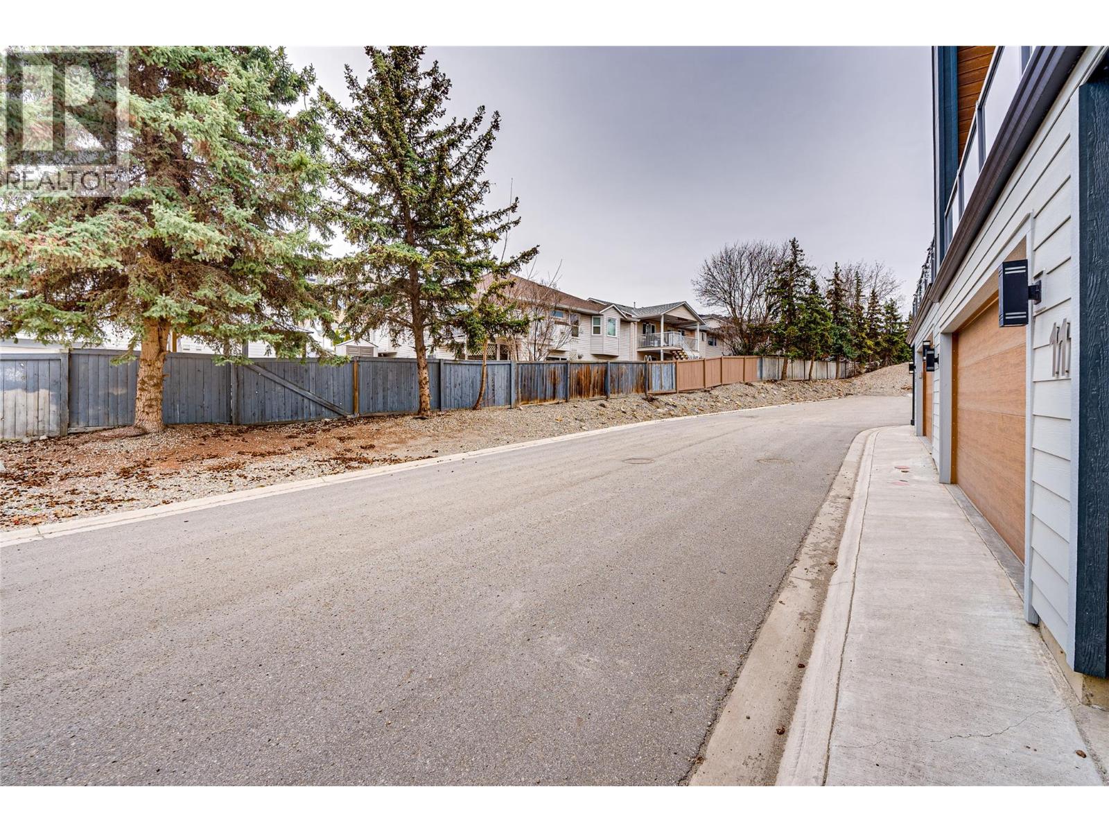 #11 1039 Mt. Fosthall Drive - 45