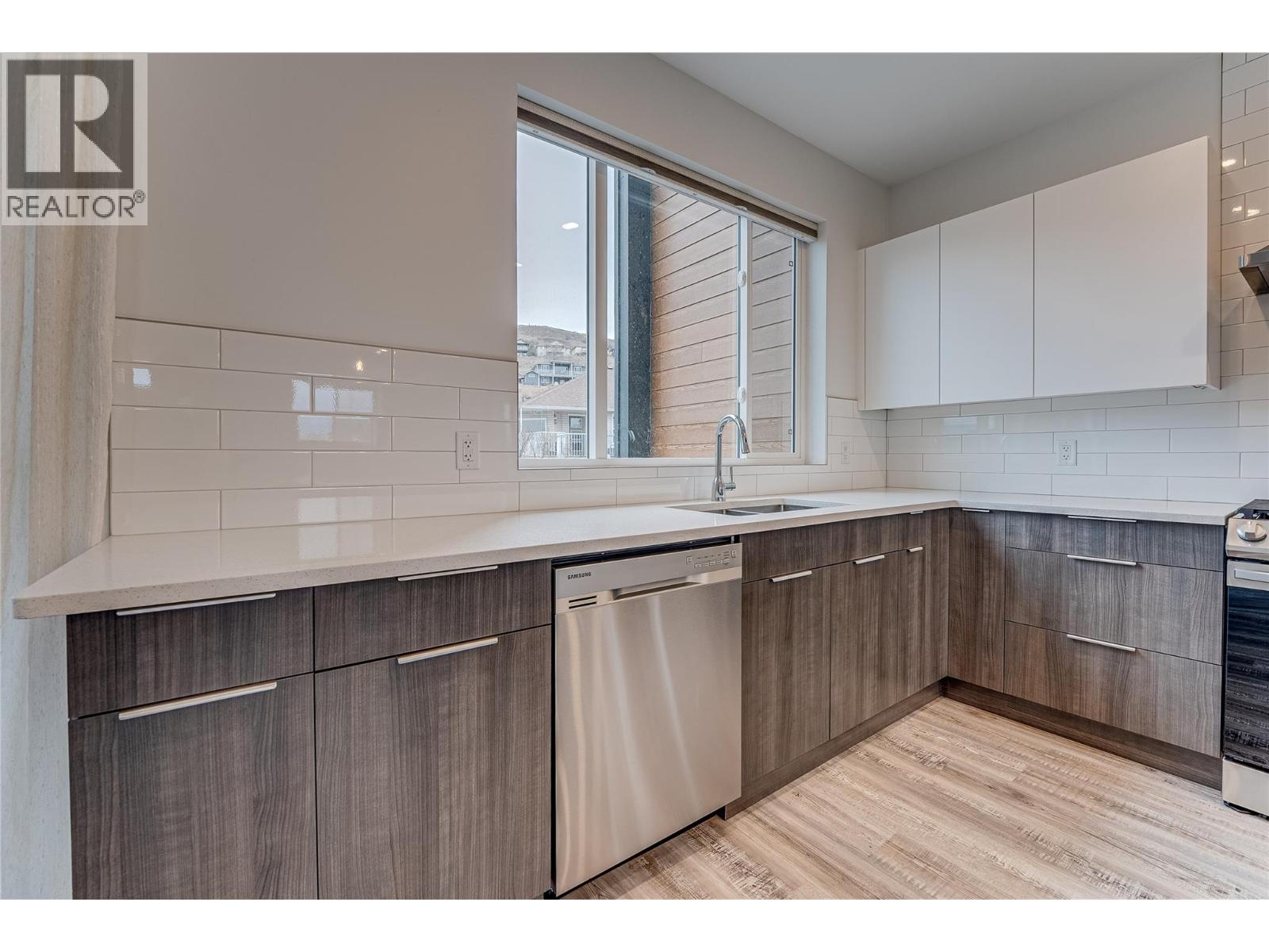 11 1039 Mt. Fosthall Drive, Vernon