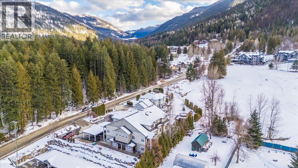 1702 Choquette Avenue Unit# 401, Nelson