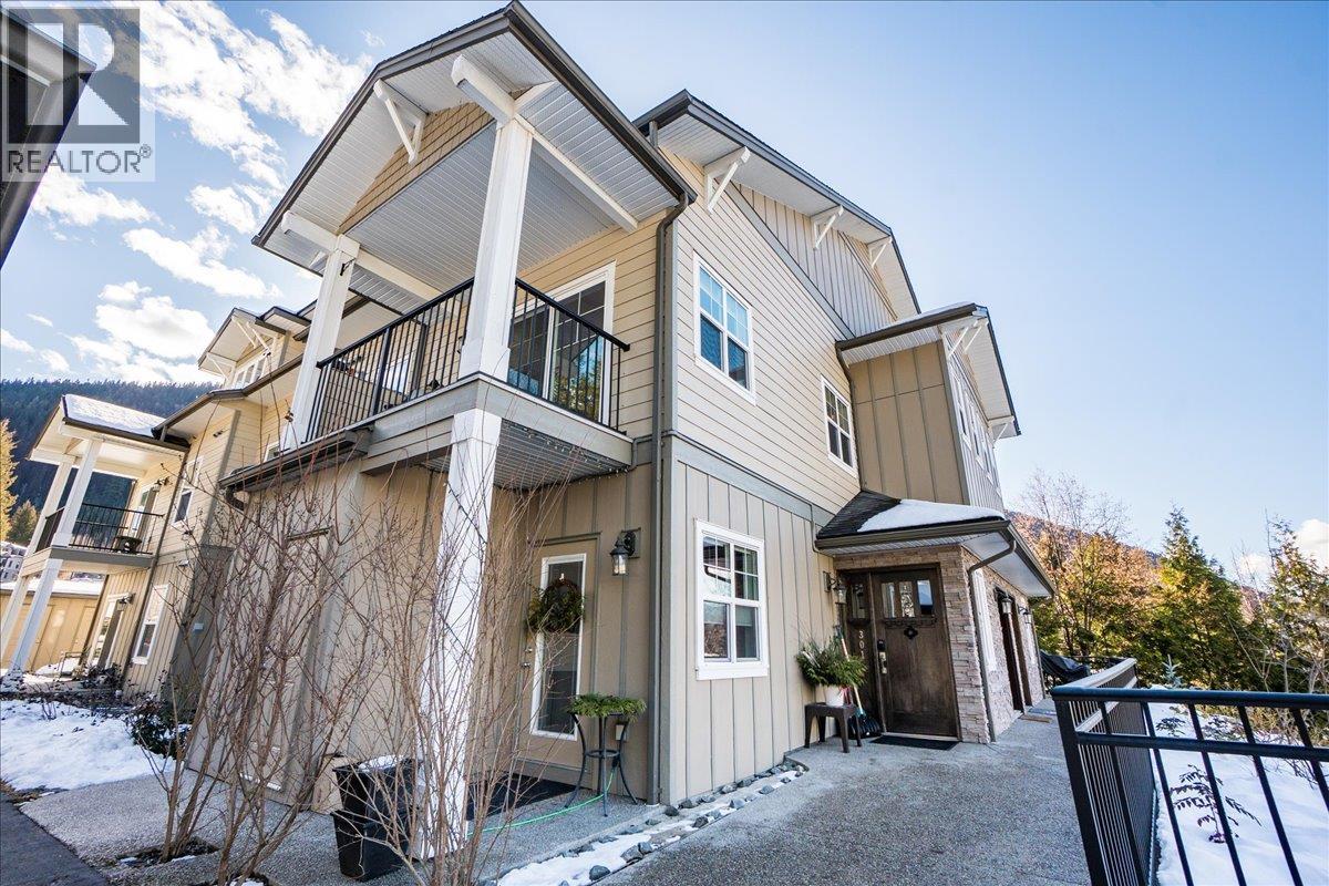 1702 Choquette Avenue Unit# 401, Nelson
