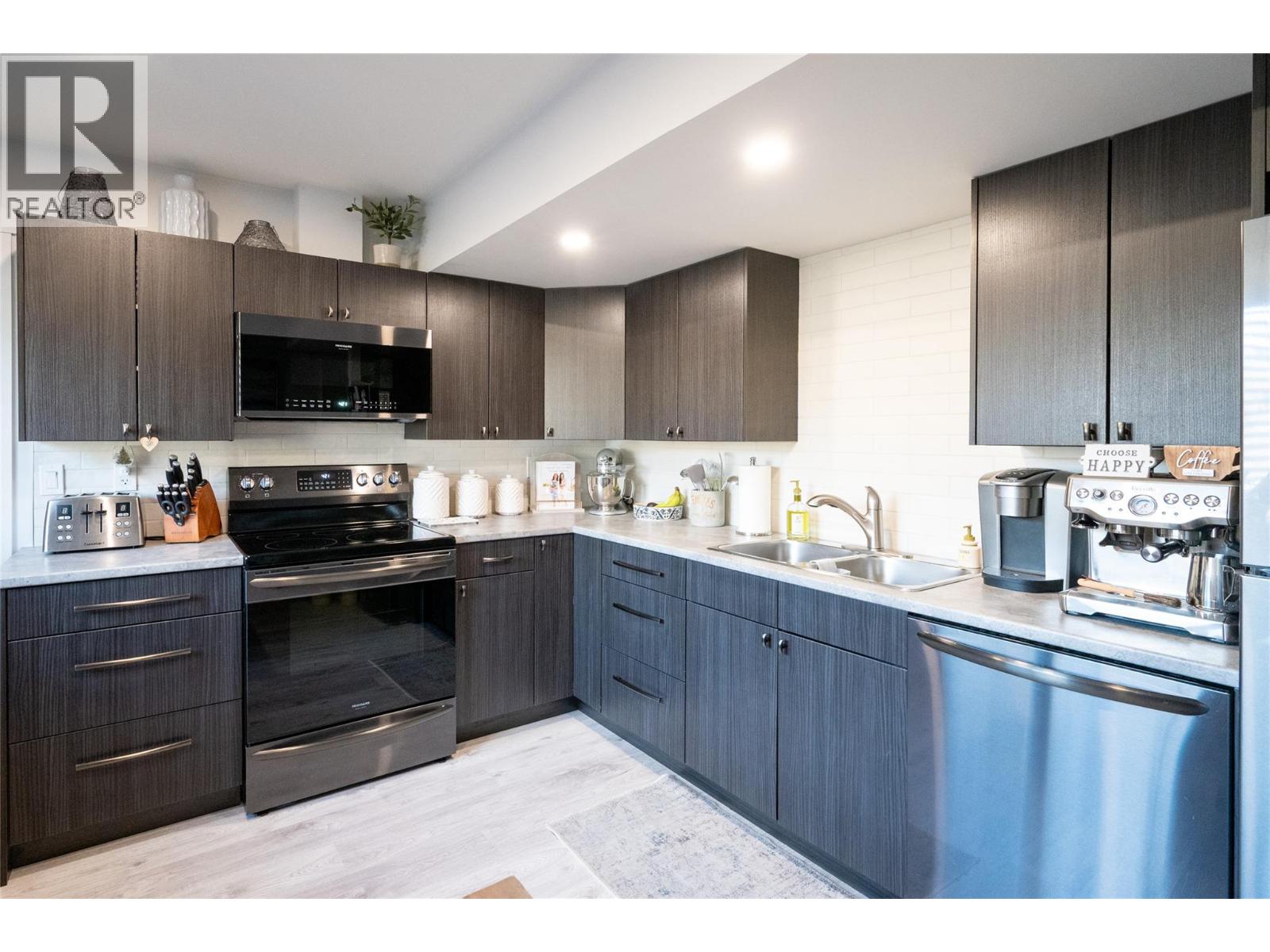 2038 Stagecoach Drive, Kamloops