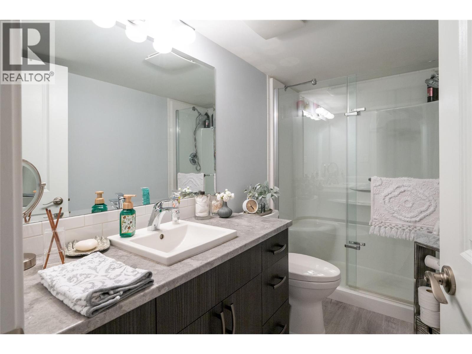 2038 Stagecoach Drive, Kamloops