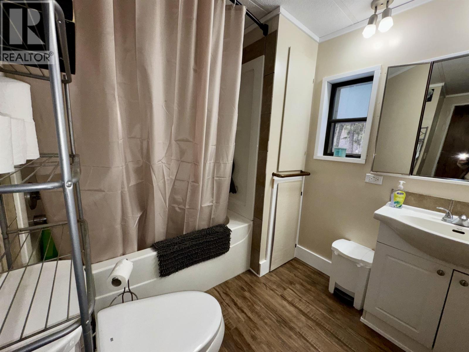542 KEMP ROAD - 20