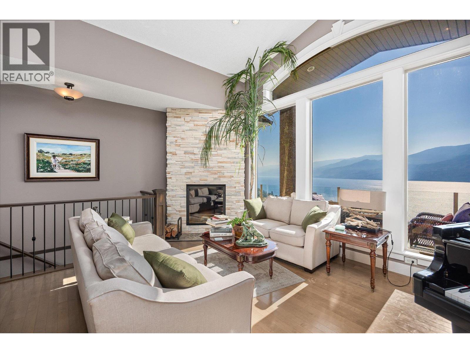 205 5165 Trepanier Bench Road, Peachland