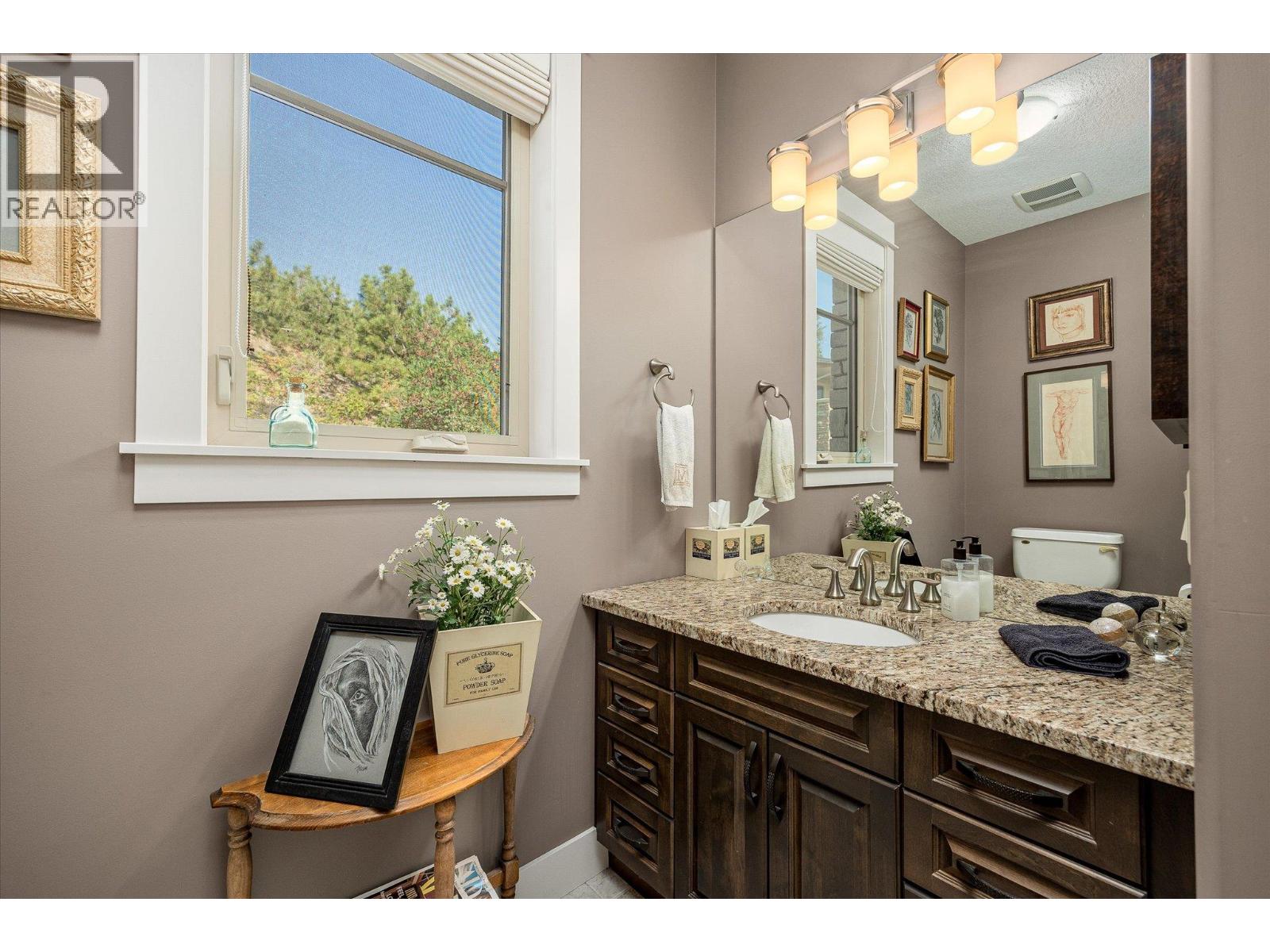 205 5165 Trepanier Bench Road, Peachland