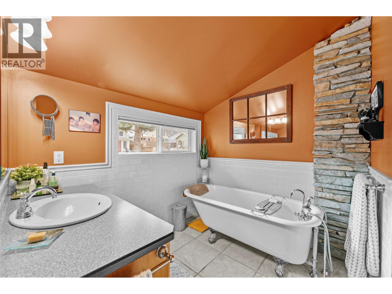  1337 Dominion Crescent, Kamloops