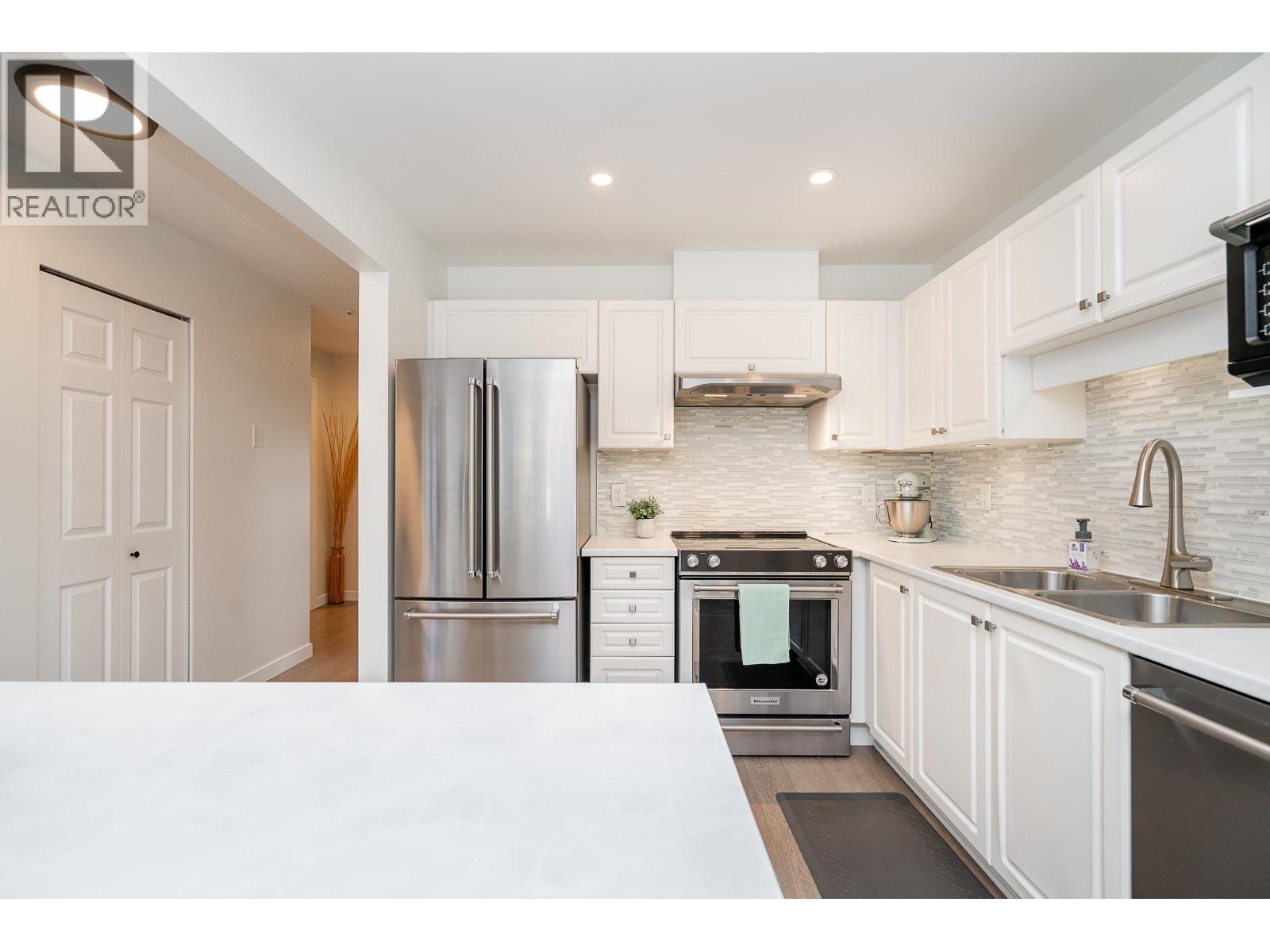 402 12155 191B STREET, Pitt Meadows