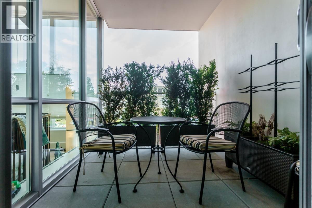 1635 EASTERN AVENUE, North Vancouver