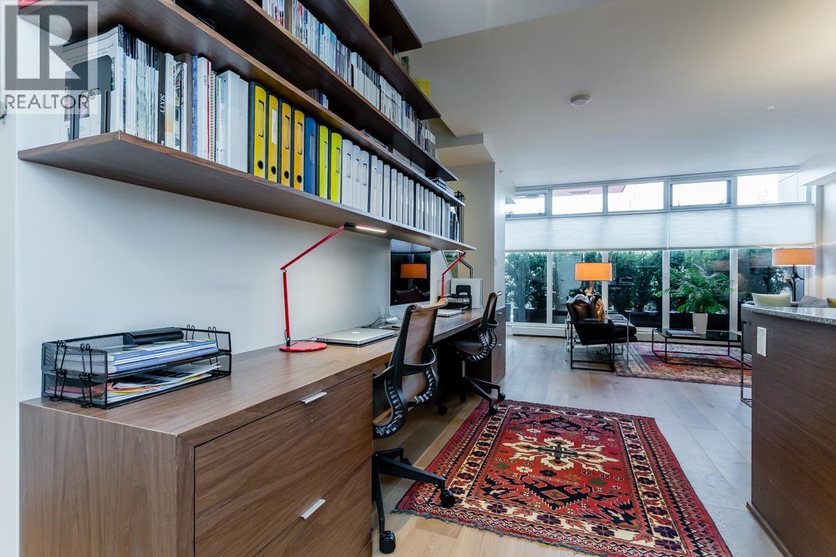 1635 EASTERN AVENUE, North Vancouver