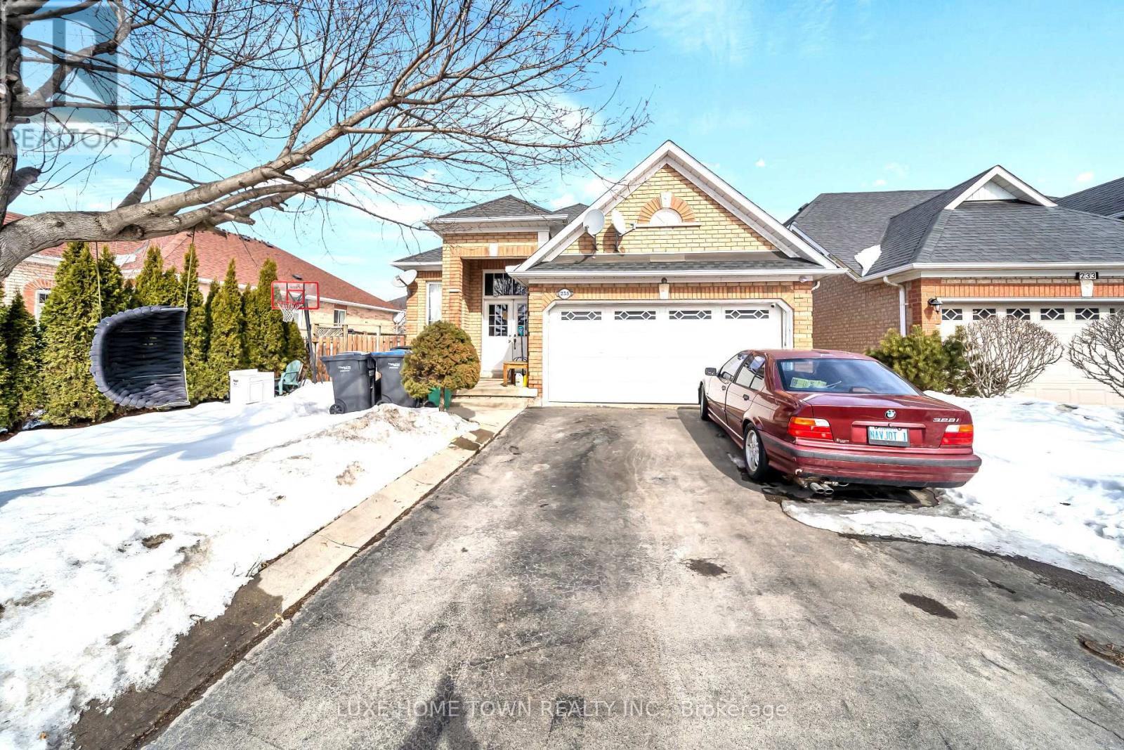 235 VAN KIRK DRIVE - 2