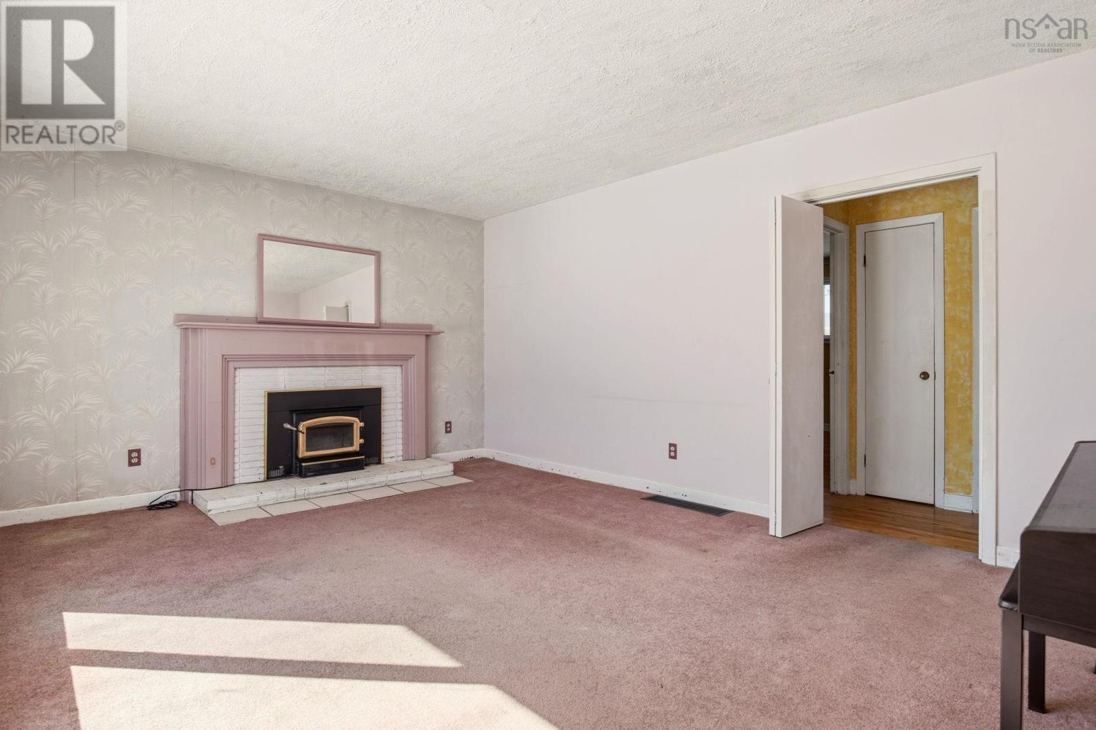 Property 2 of 31 of 12 Estate Drive