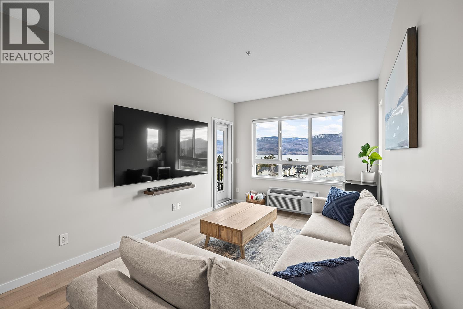 316 2301 Carrington Road, West Kelowna