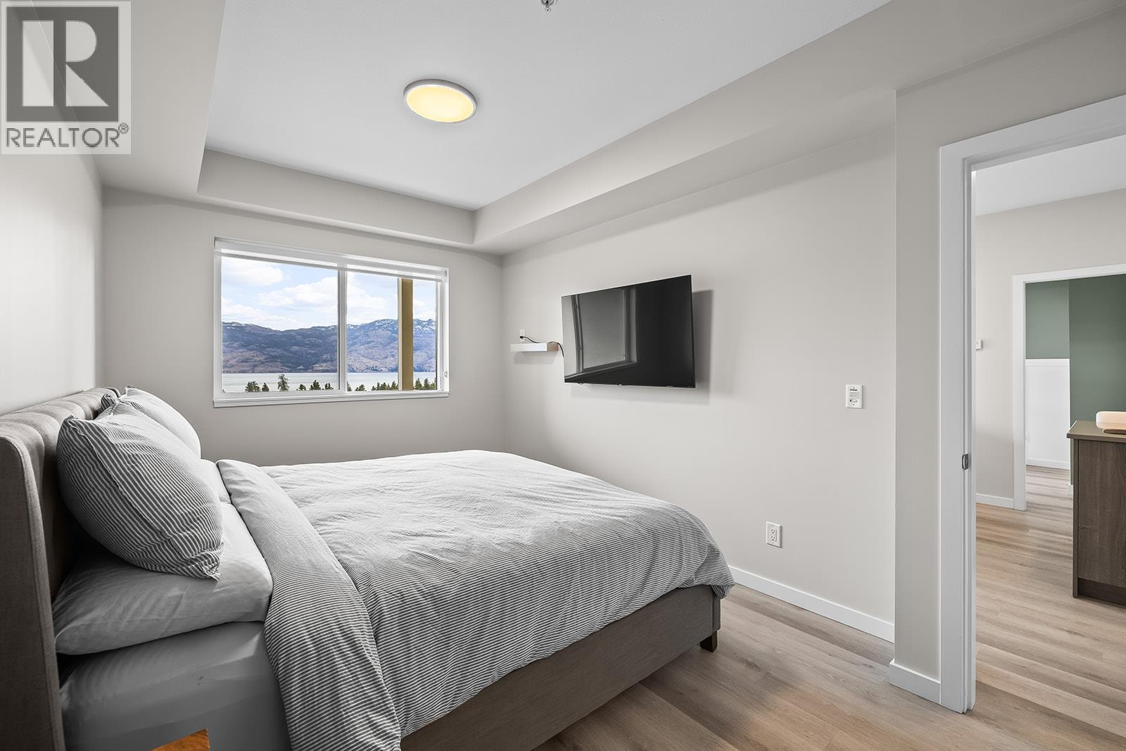 316 2301 Carrington Road, West Kelowna