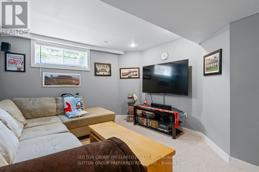 623 THORNWOOD COURT — photo 36