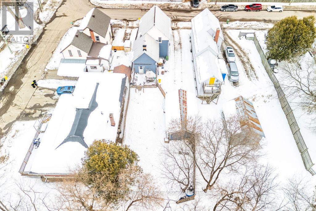 408 MOFFAT STREET, Pembroke, Ontario, K8A3X9 — Photo 44