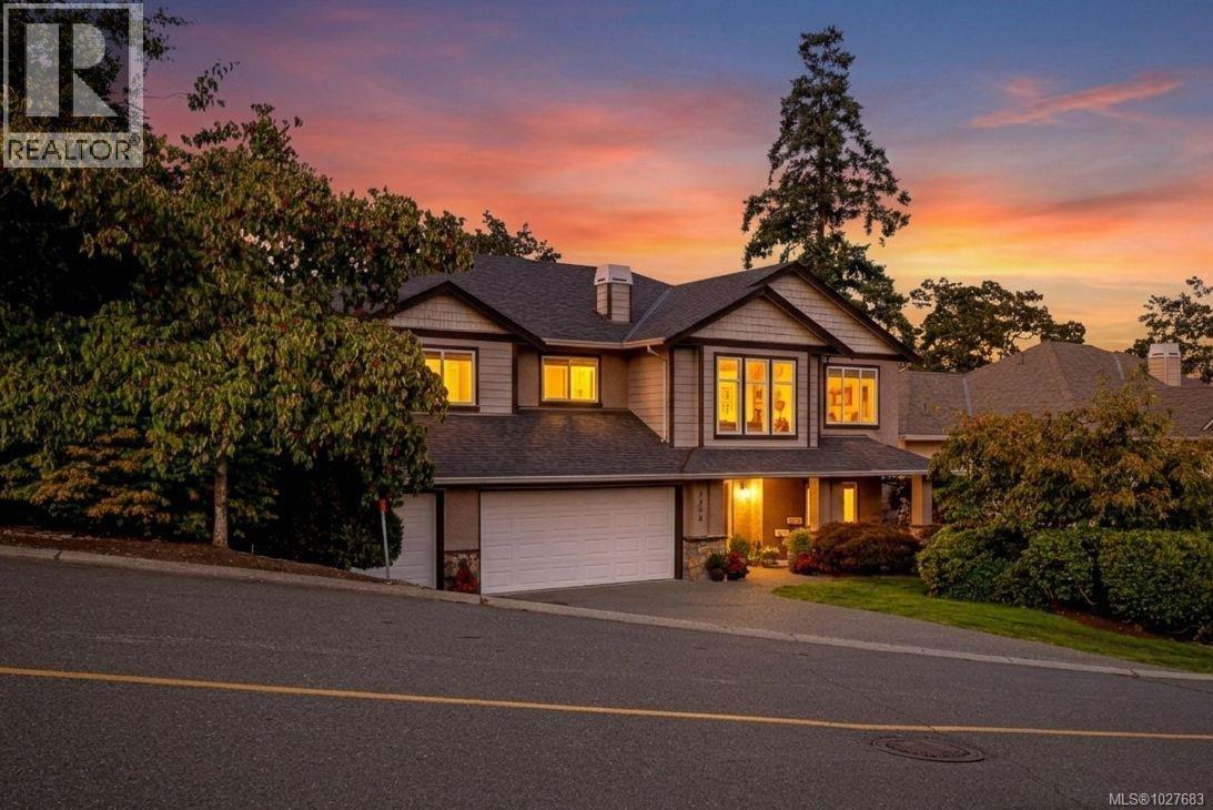  1204 Knockan Place, Saanich