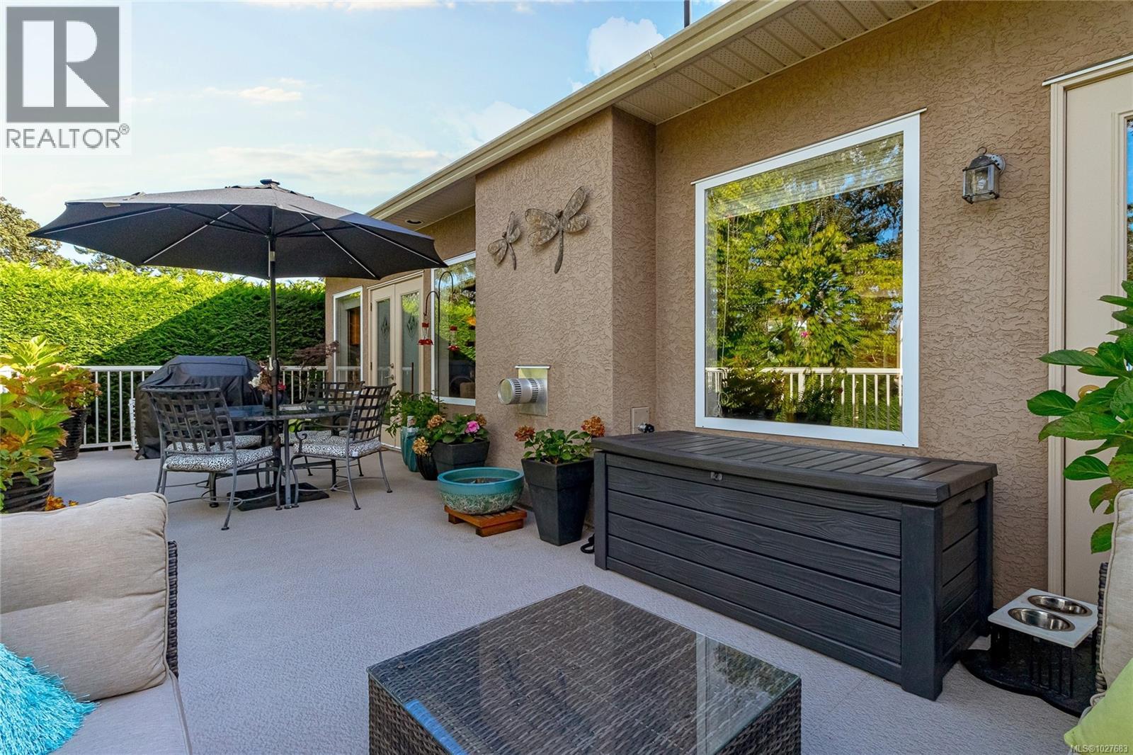  1204 Knockan Place, Saanich