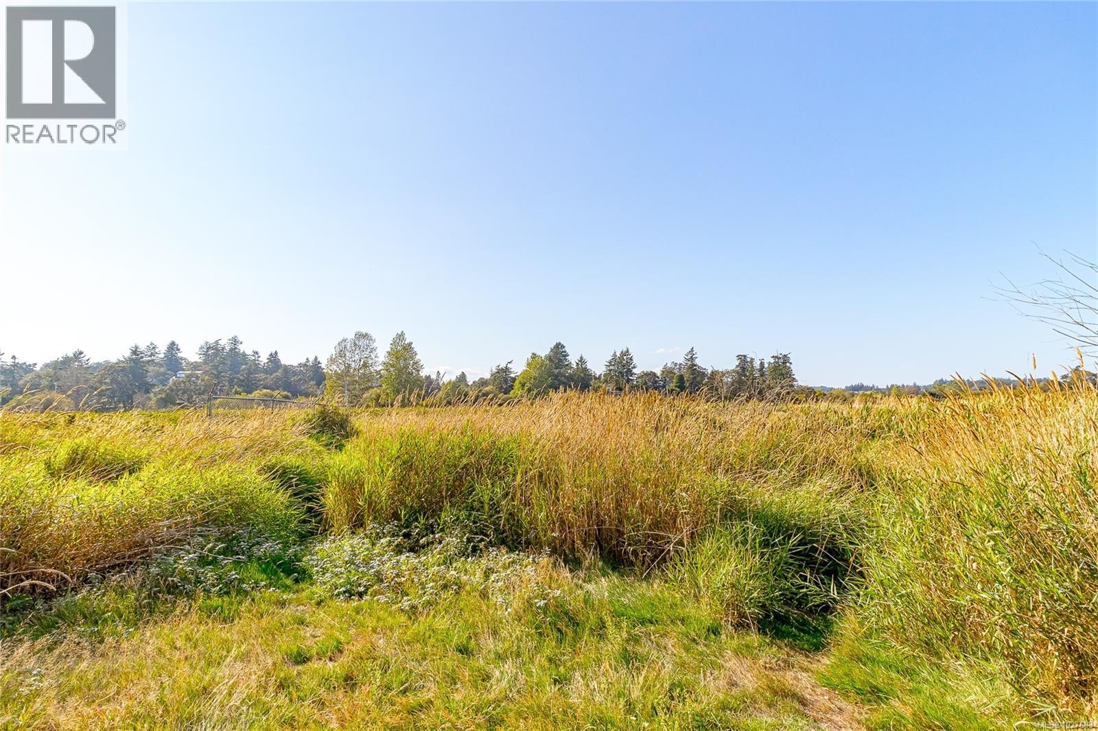  1204 Knockan Place, Saanich