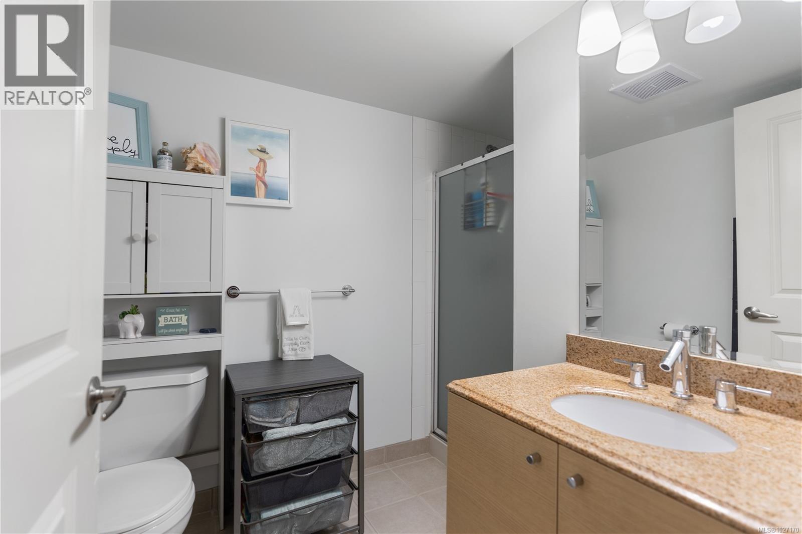 217 1315 Esquimalt Road, Esquimalt