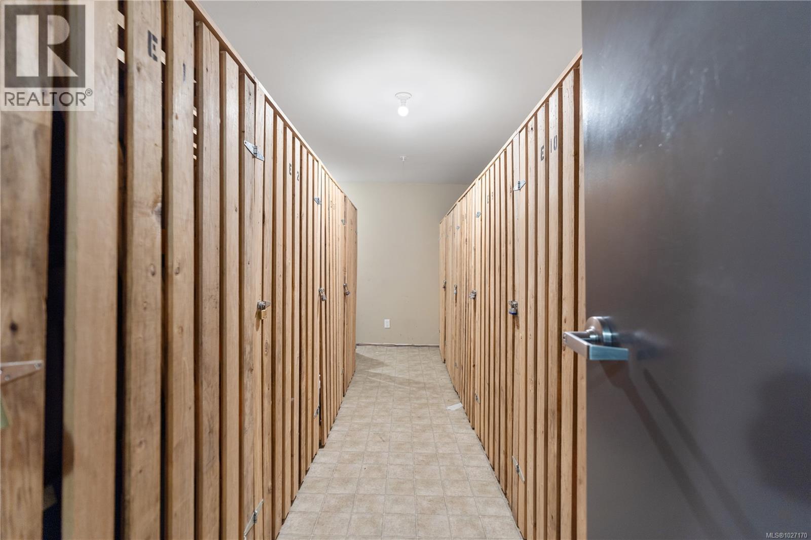 217 1315 Esquimalt Road, Esquimalt