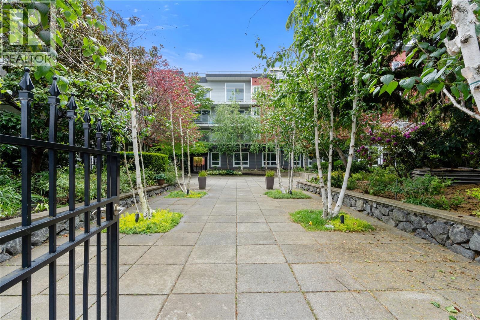 217 1315 Esquimalt Road, Esquimalt