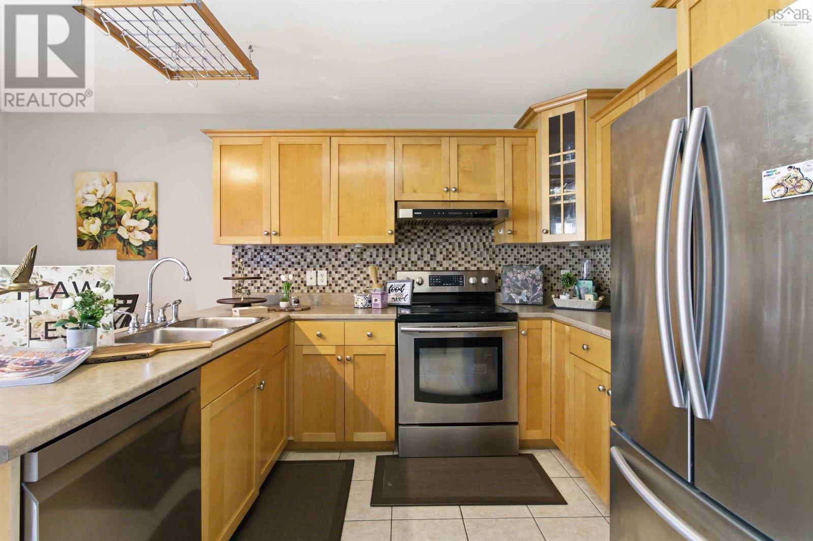 Property 14 of 33 of 32 Redden Court