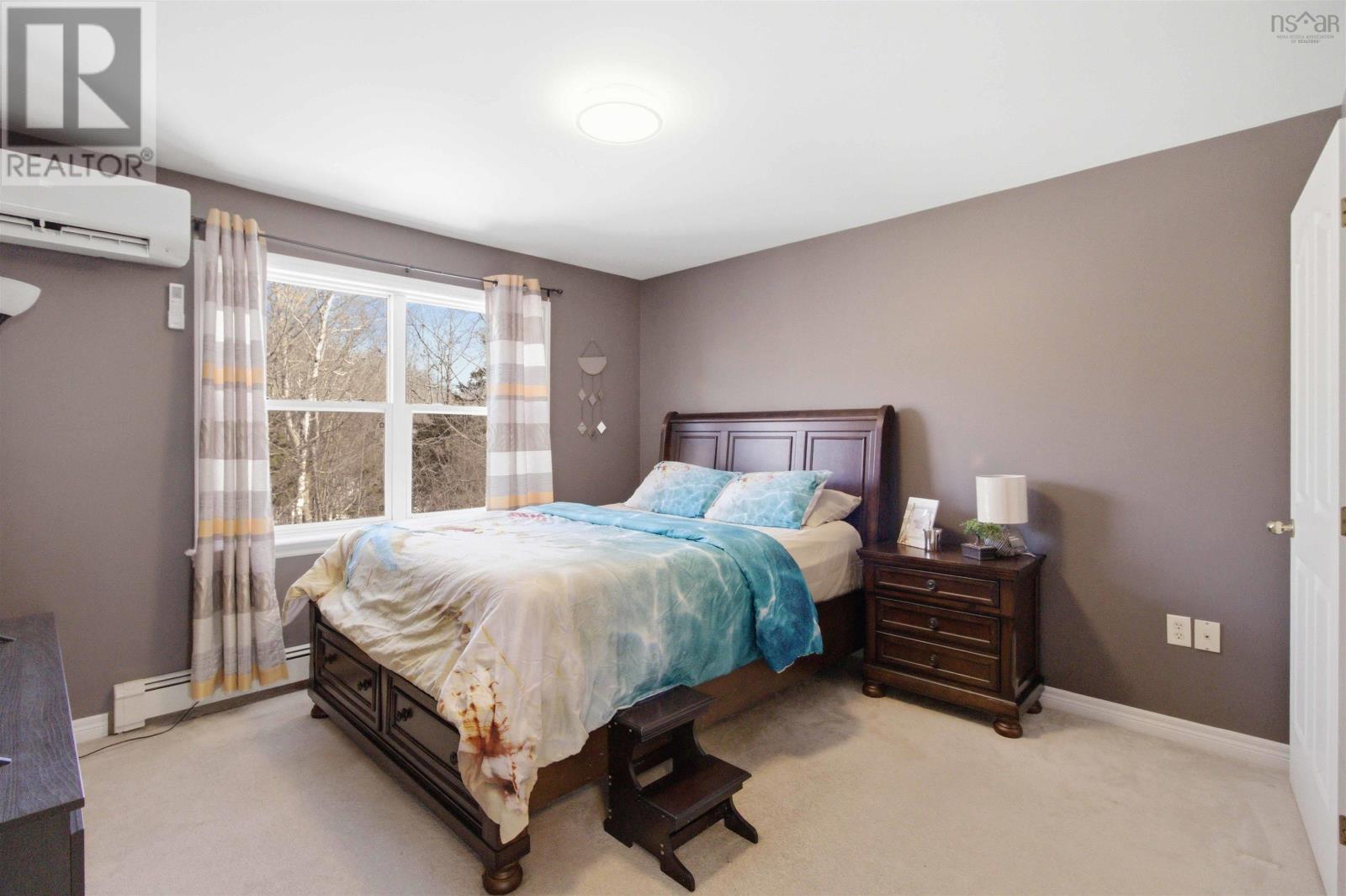 Property 19 of 33 of 32 Redden Court