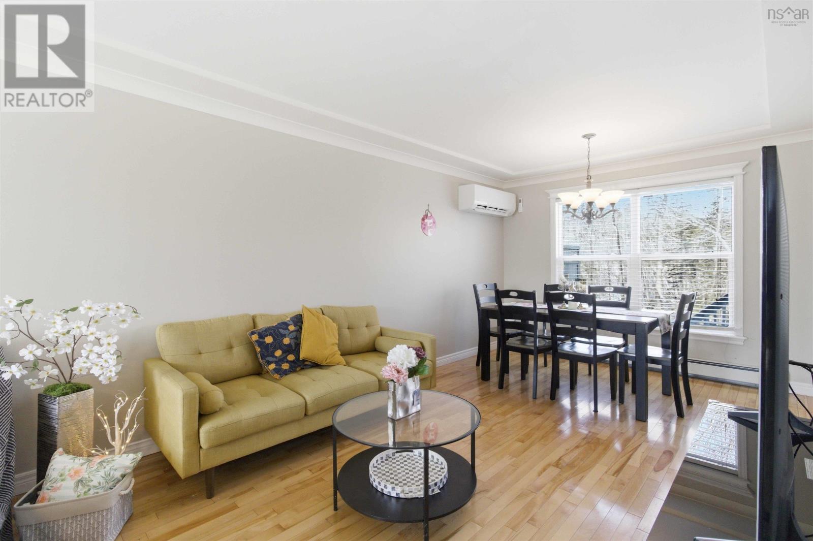 Property 8 of 33 of 32 Redden Court