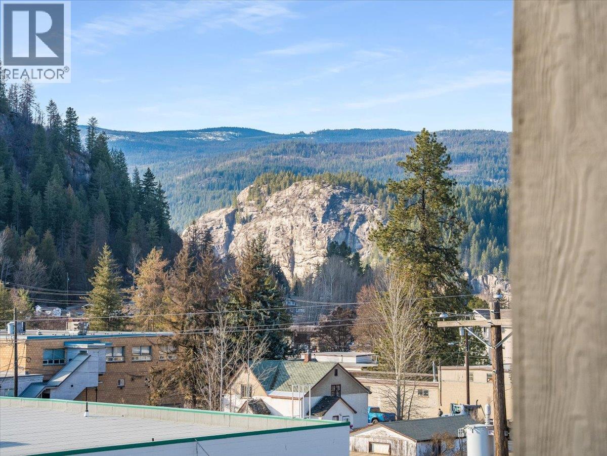 625 11TH Avenue Unit# 6, Castlegar