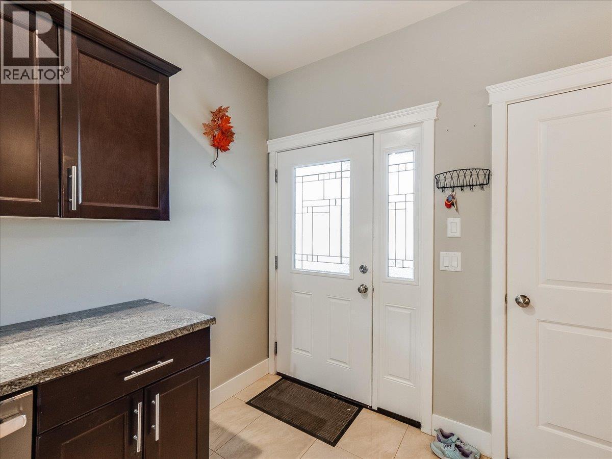 625 11TH Avenue Unit# 6, Castlegar