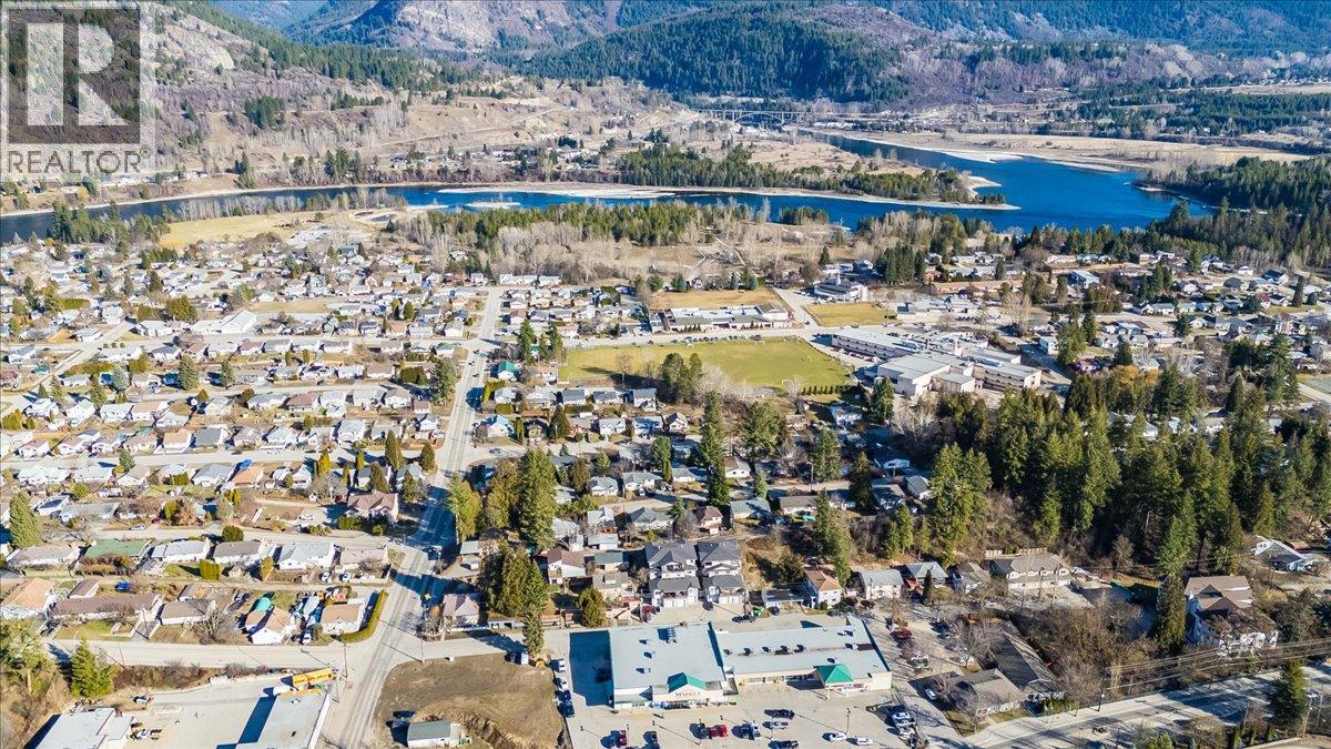 625 11TH Avenue Unit# 6, Castlegar