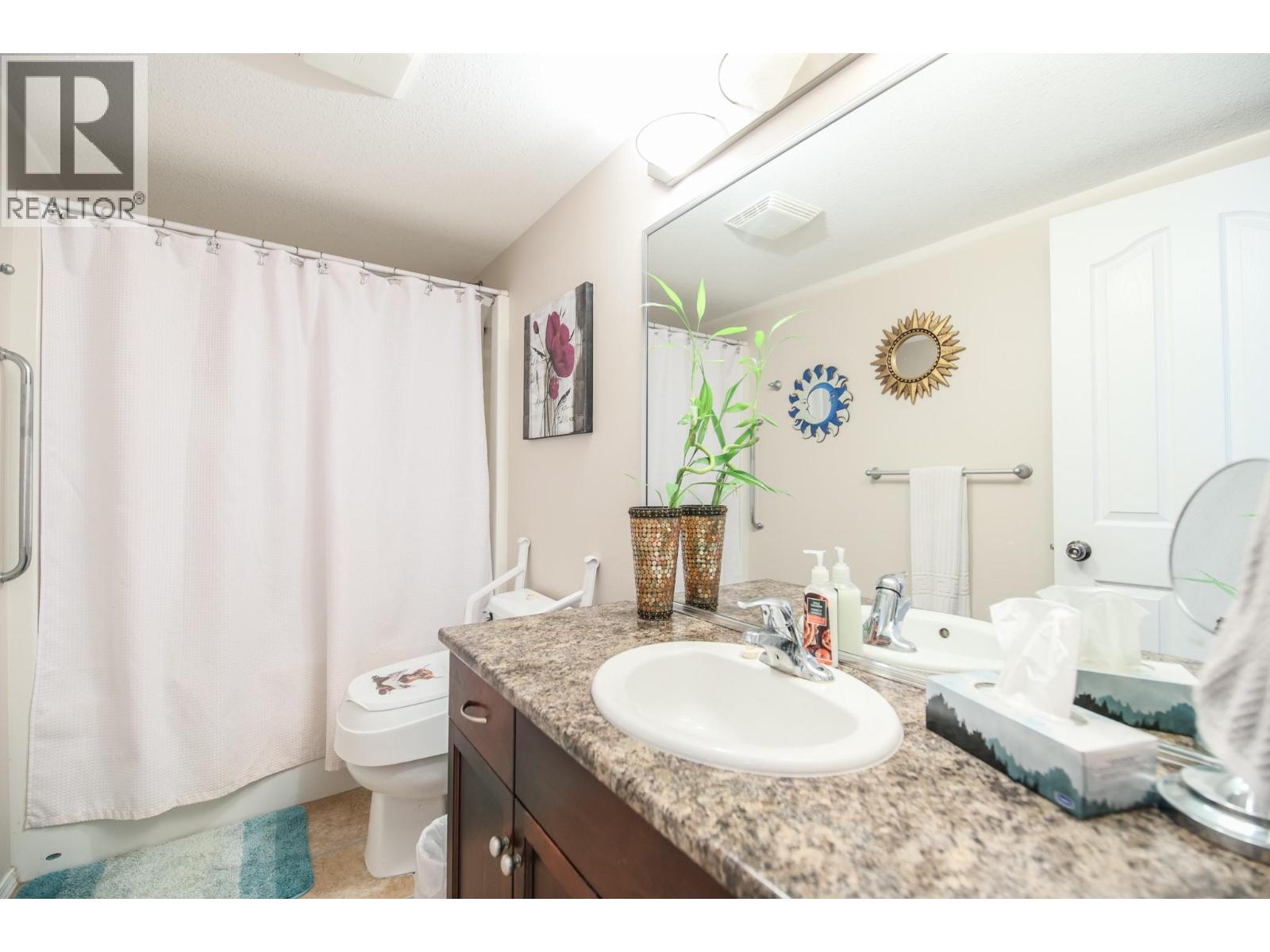 102 4809 89th Street, Osoyoos