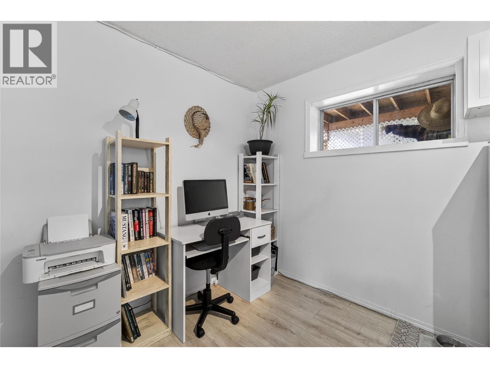 610 Gillis Avenue, Sicamous